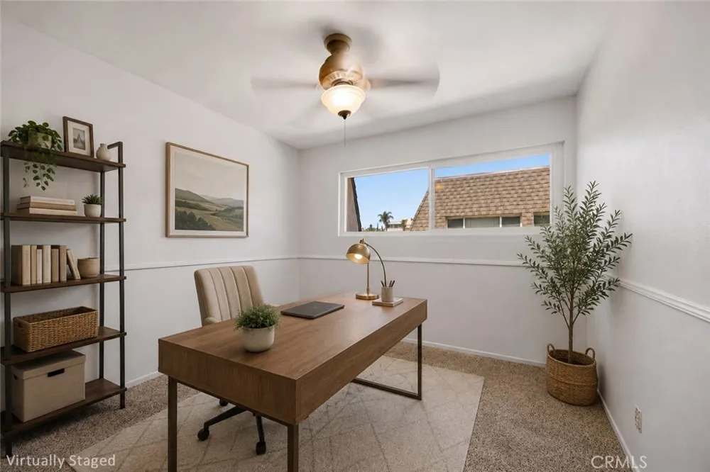17943 Magnolia Boulevard #16 Encino, CA 91316