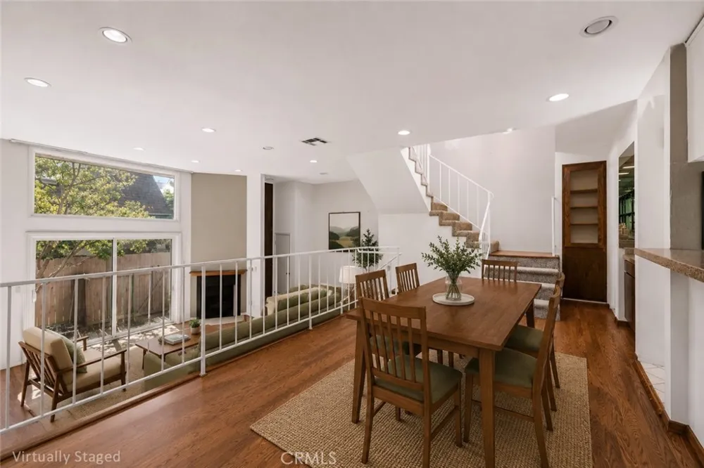 17943 Magnolia Boulevard #16 Encino, CA 91316