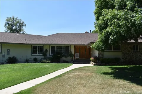 9359 Avenida San Timoteo