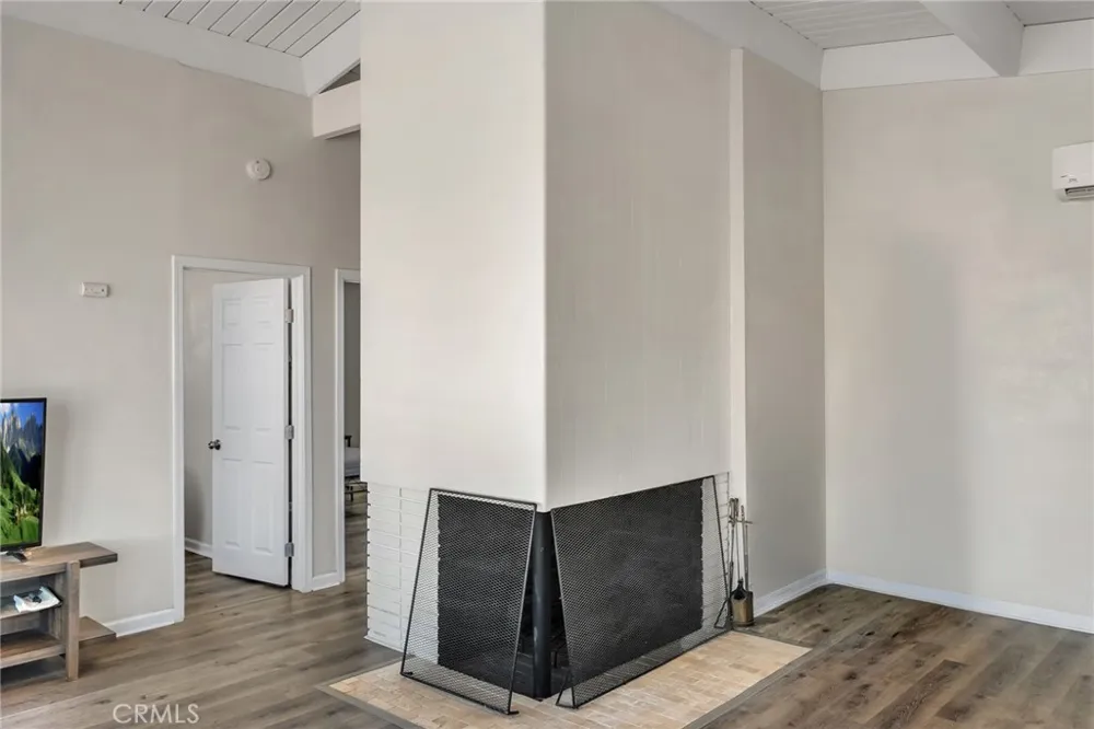 20660 US Highway 18 Apple Valley, CA 92307