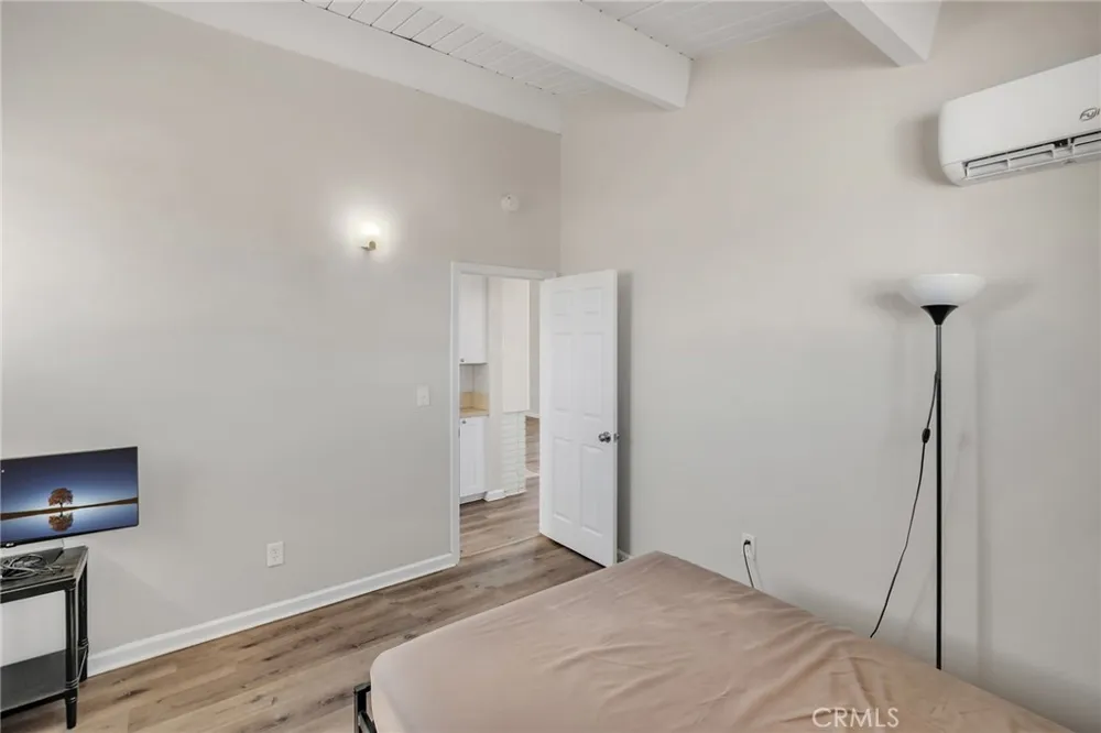 20660 US Highway 18 Apple Valley, CA 92307