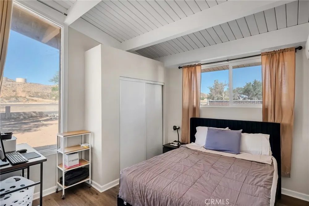 20660 US Highway 18 Apple Valley, CA 92307