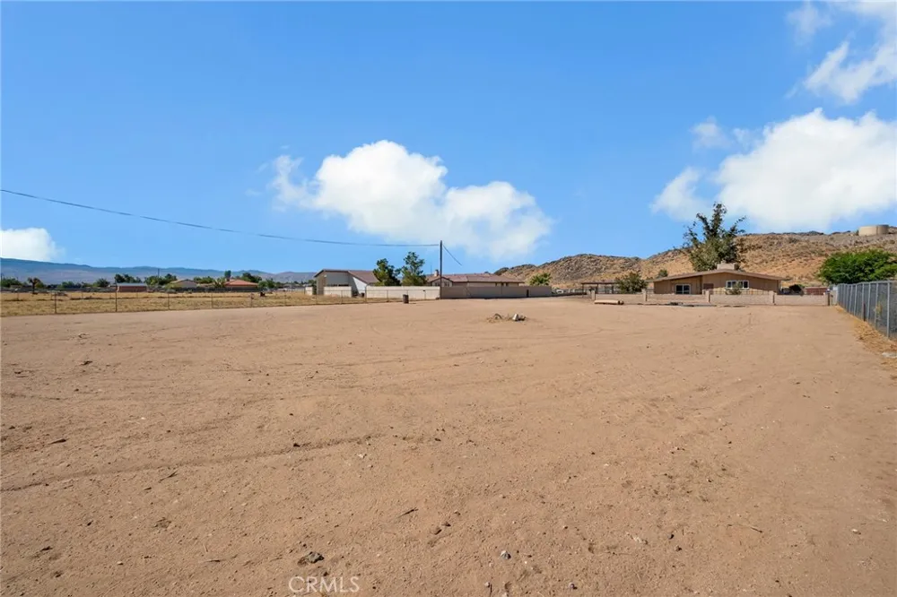 20660 US Highway 18 Apple Valley, CA 92307