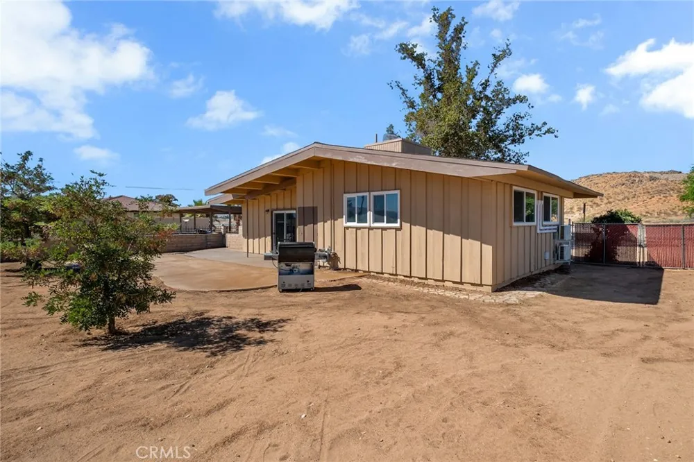 20660 US Highway 18 Apple Valley, CA 92307