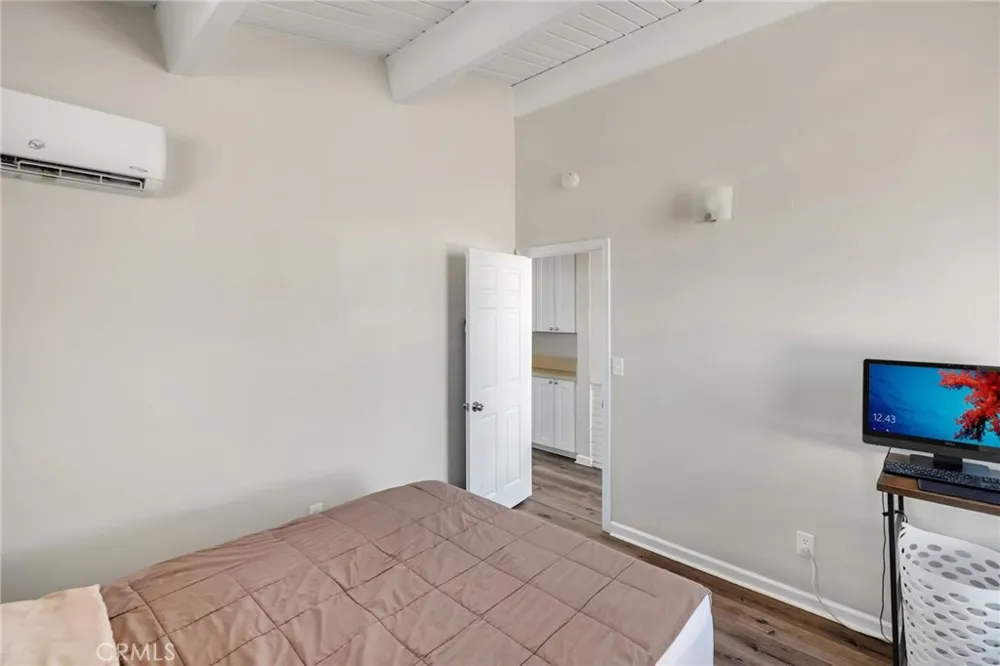 20660 US Highway 18 Apple Valley, CA 92307