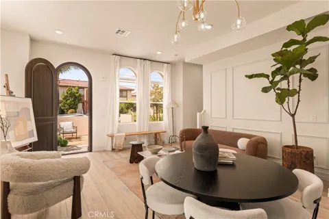 200 New Avenue #2