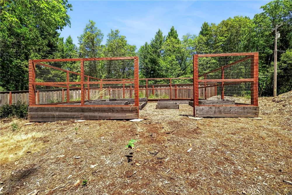 5082 Pine Forest Ranch, CA 95942