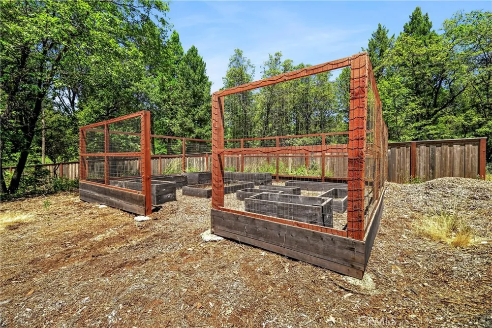 5082 Pine Forest Ranch, CA 95942