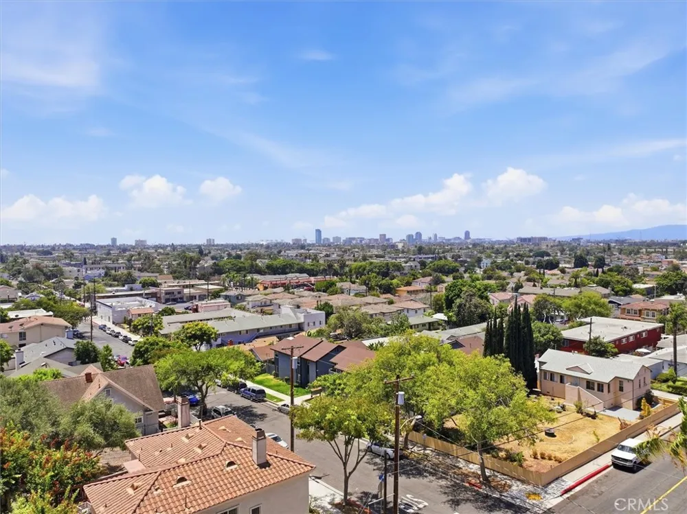 2525 E 19th #32 Signal Hill, CA 90755