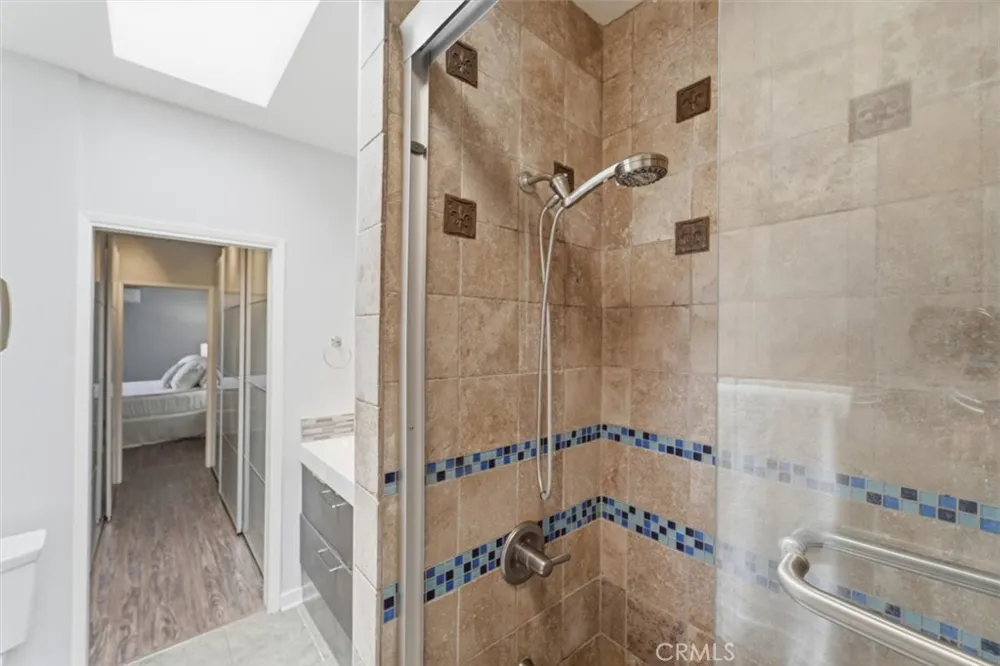2525 E 19th #32 Signal Hill, CA 90755