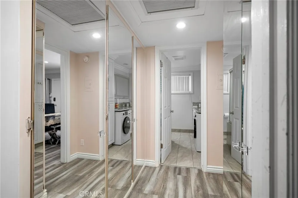 1126 Central Avenue #102 Glendale, CA 91202