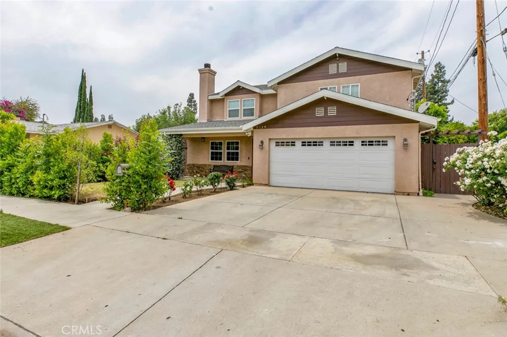 7129 Forbes Avenue Lake Balboa, CA 91406
