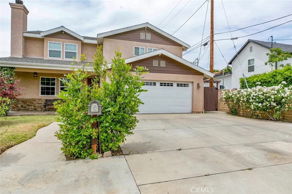7129 Forbes Avenue Lake Balboa, CA 91406