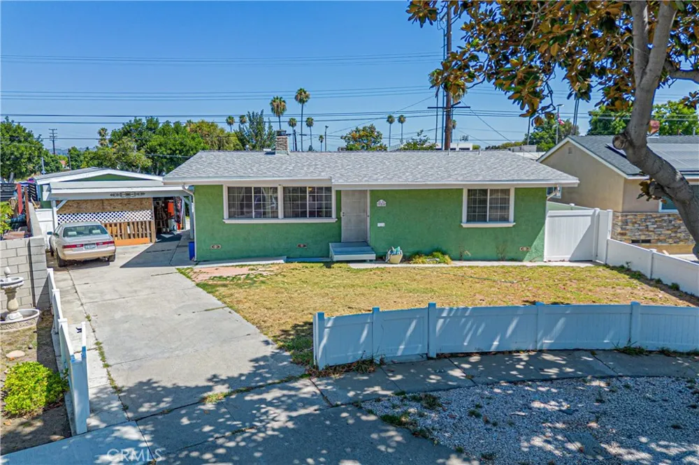 925 W Maplewood Fullerton, CA 92832