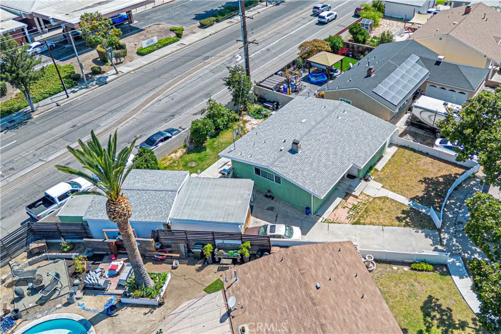 925 W Maplewood Fullerton, CA 92832