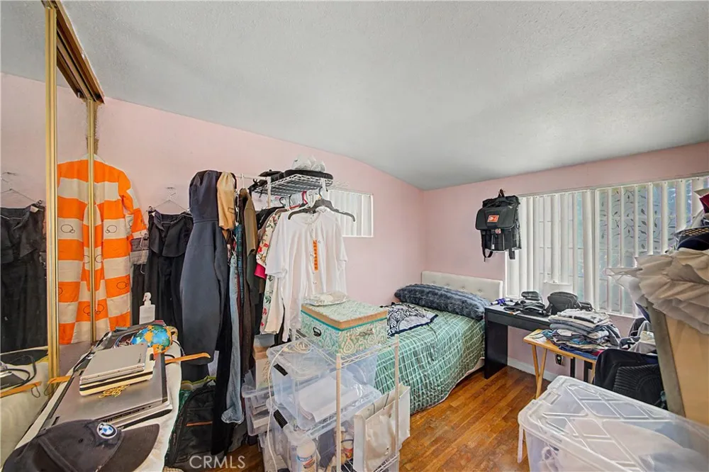 925 W Maplewood Fullerton, CA 92832