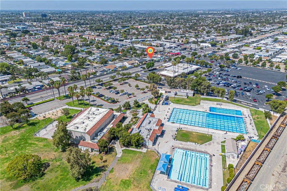 925 W Maplewood Fullerton, CA 92832