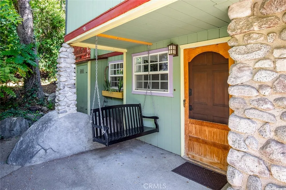 487 Sturtevant Drive Sierra Madre, CA 91024