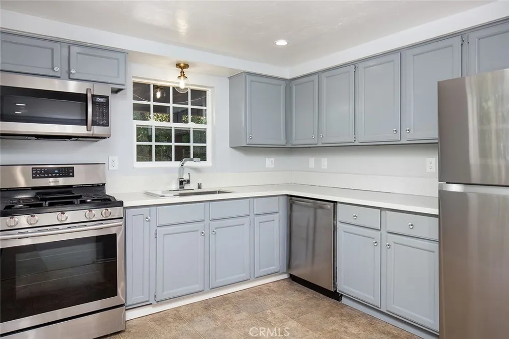 487 Sturtevant Drive Sierra Madre, CA 91024