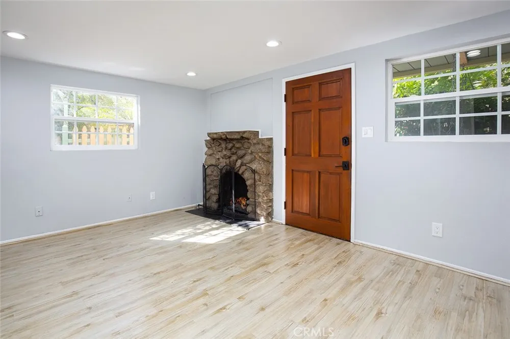 487 Sturtevant Drive Sierra Madre, CA 91024