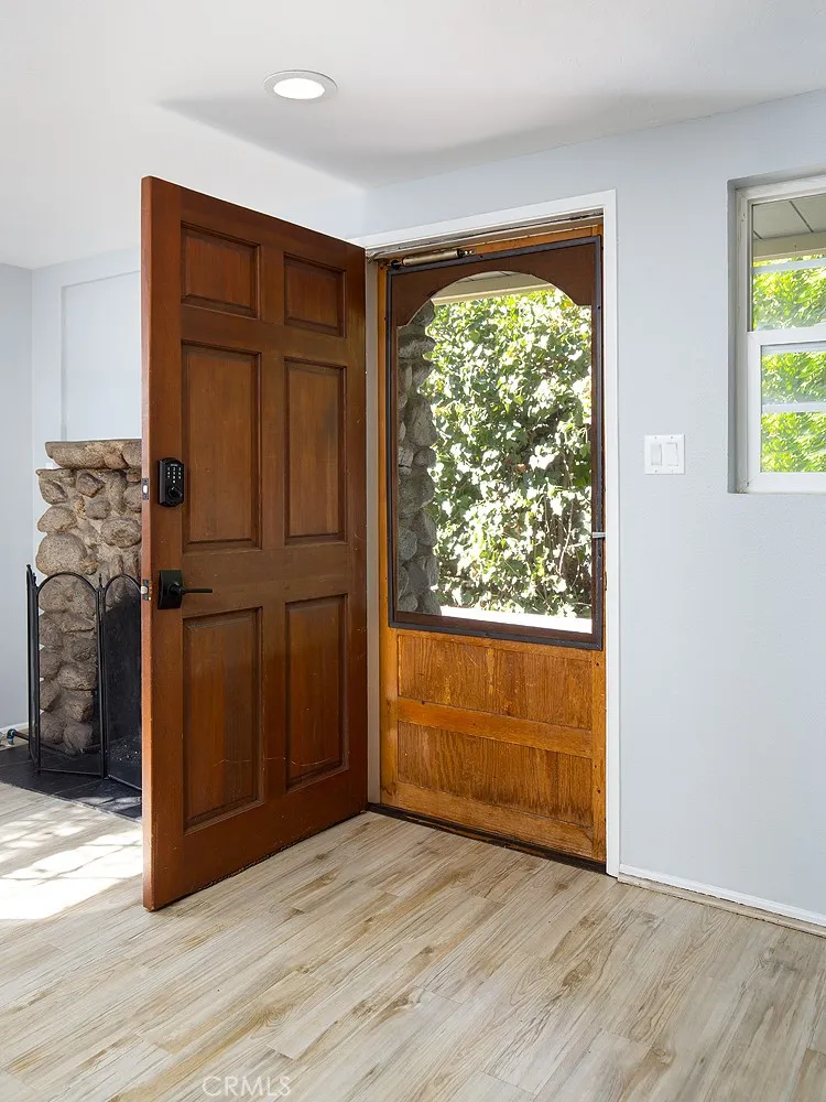 487 Sturtevant Drive Sierra Madre, CA 91024