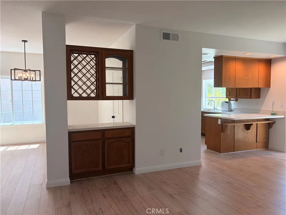 2664 Woodbury Torrance, CA 90503
