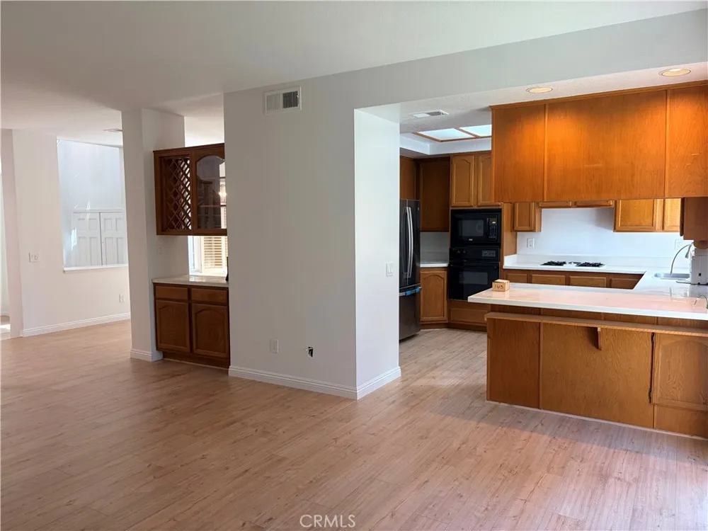 2664 Woodbury Torrance, CA 90503