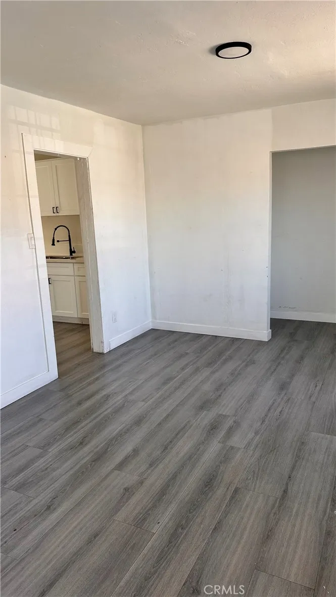 6114 Wall Los Angeles, CA 90003