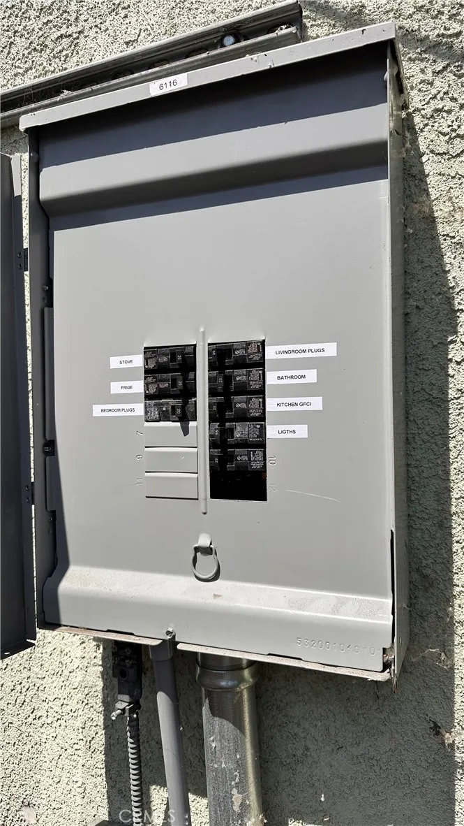 6114 Wall Los Angeles, CA 90003