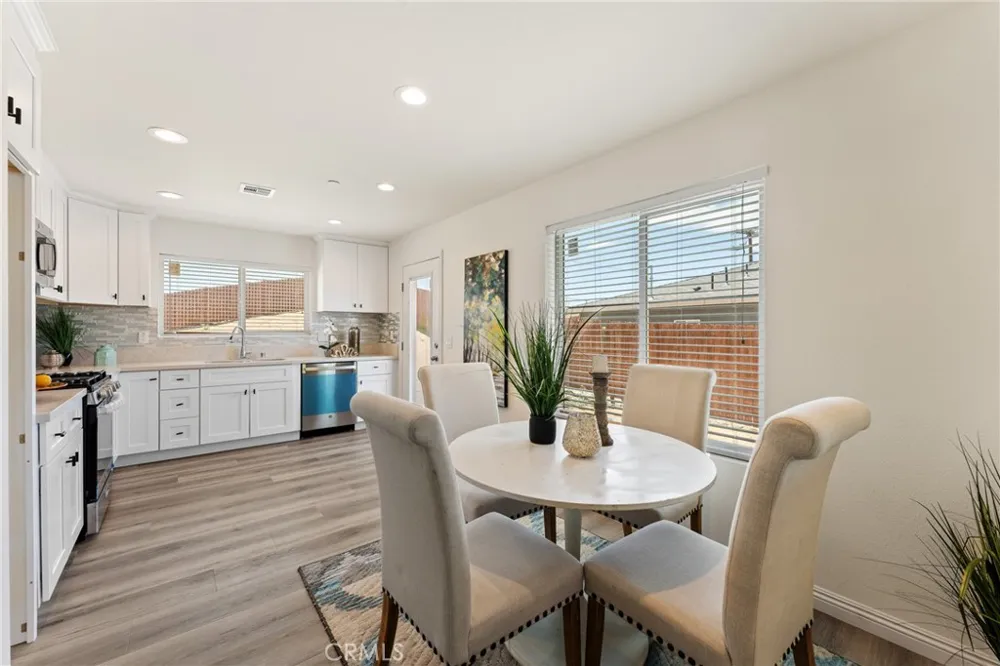 16105 Tawney Ridge Victorville, CA 92394