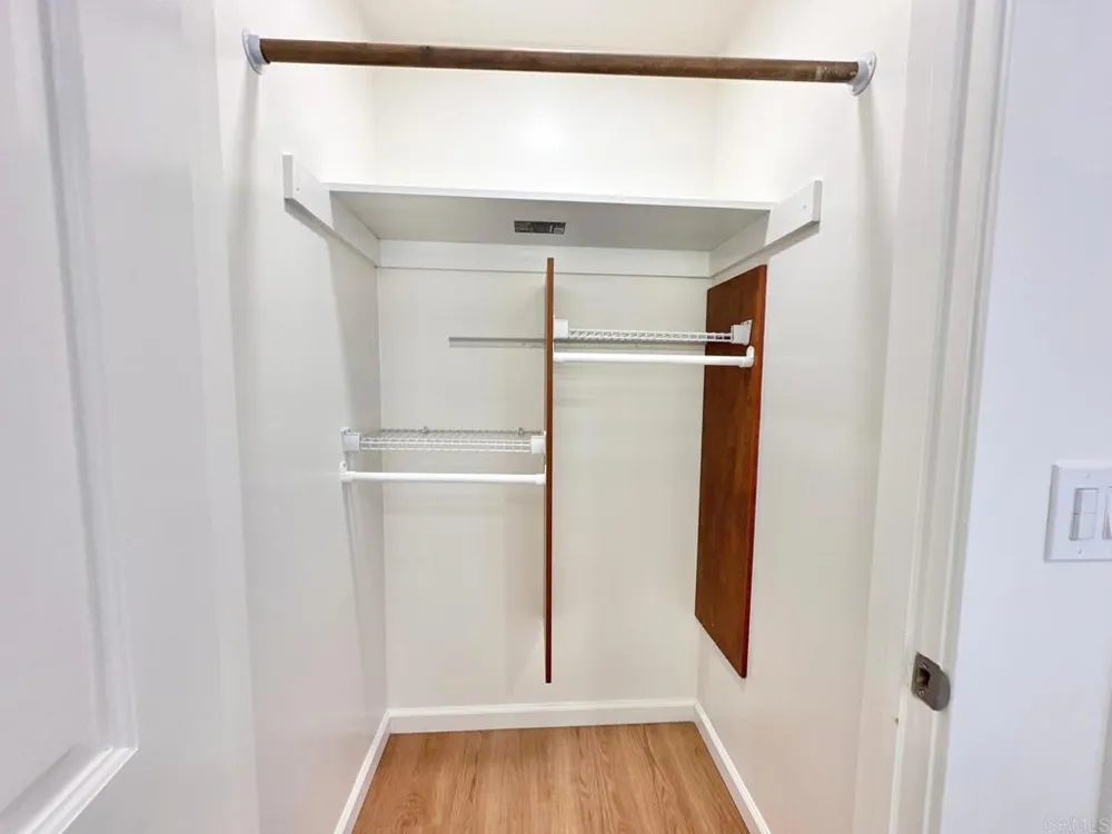 6961 Colorado Ave La Mesa, CA 91942