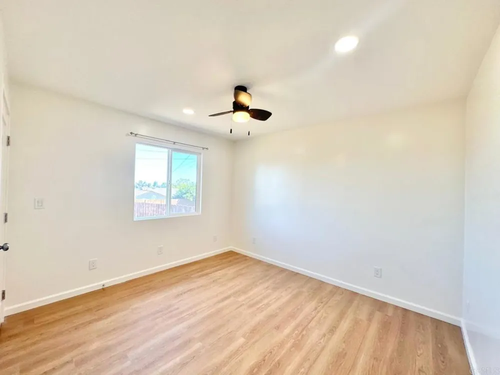 6961 Colorado Ave La Mesa, CA 91942