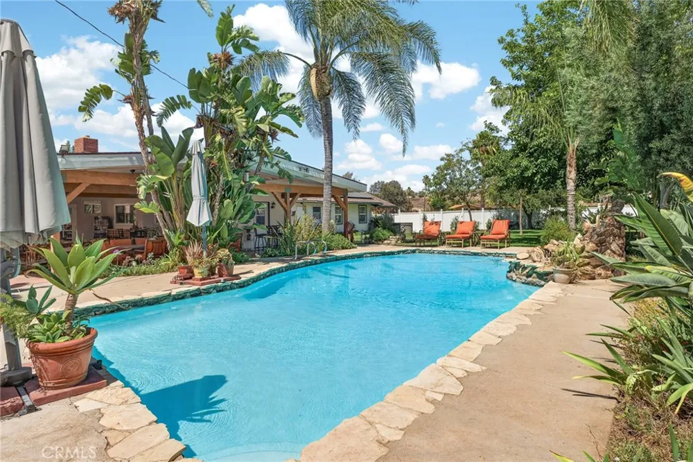 15091 Golden Star Riverside, CA 92506