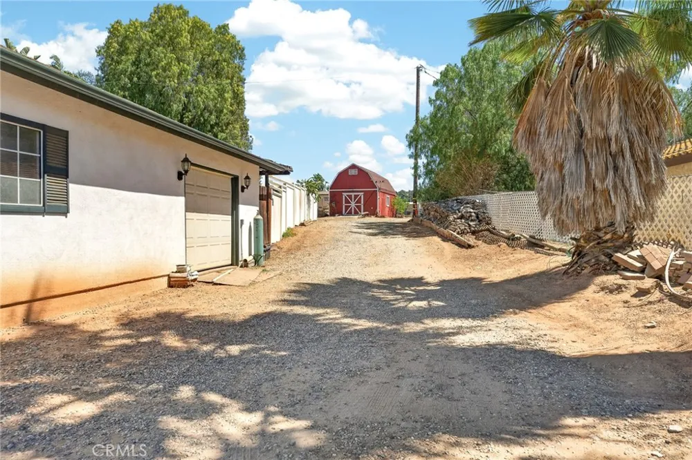 15091 Golden Star Riverside, CA 92506