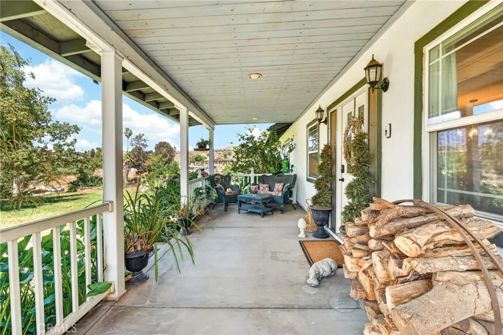 15091 Golden Star Riverside, CA 92506