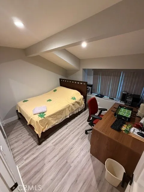 121 E Chestnut Orange, CA 92867