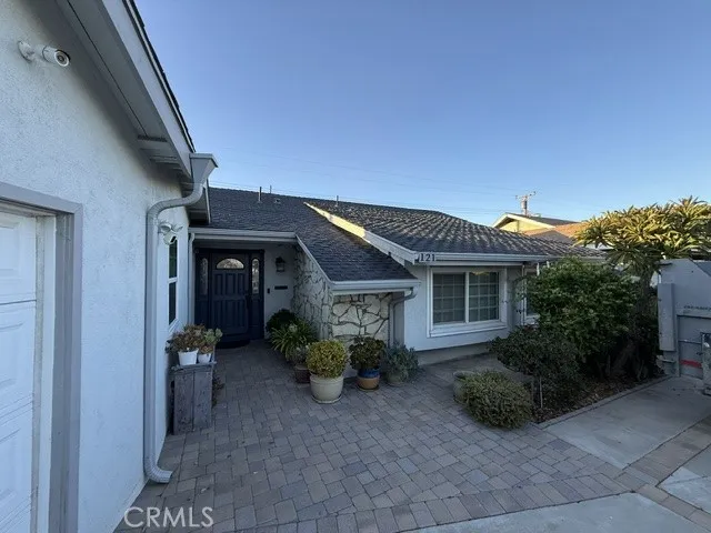 121 E Chestnut Orange, CA 92867