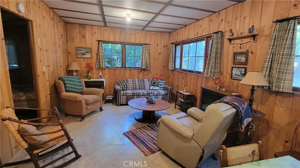 23821 Inspiration Crestline, CA 92325