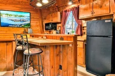 31438 Easy Street Running Springs, CA 92382