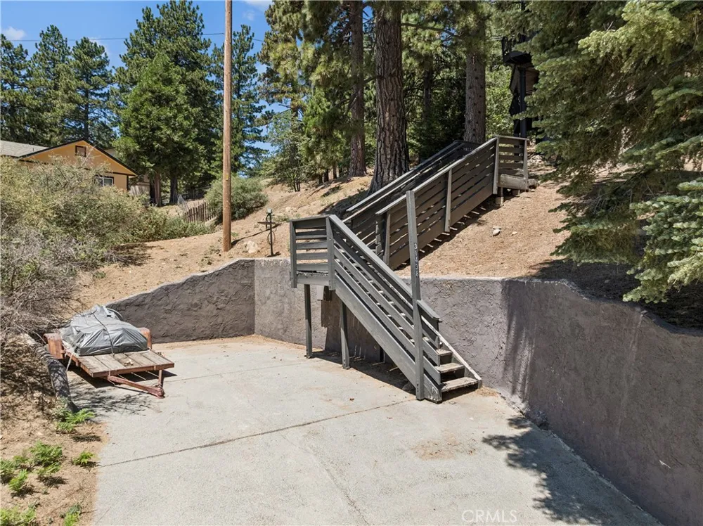 31438 Easy Street Running Springs, CA 92382