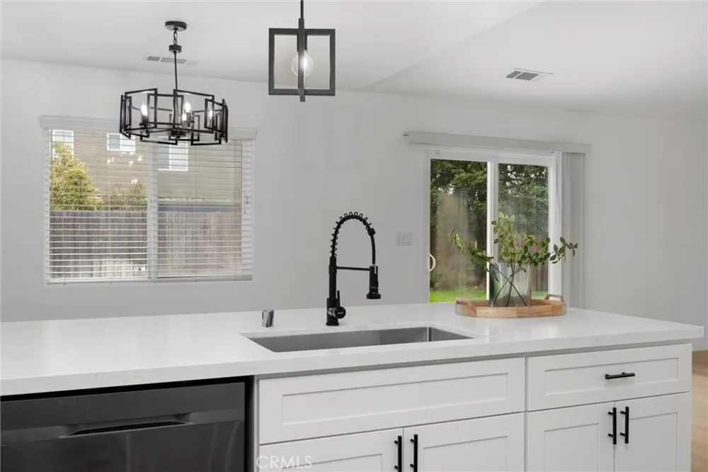 11607 Zancara Bakersfield, CA 93311