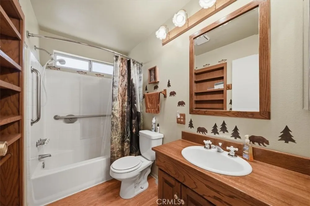 368 Imperial Sugarloaf, CA 92386