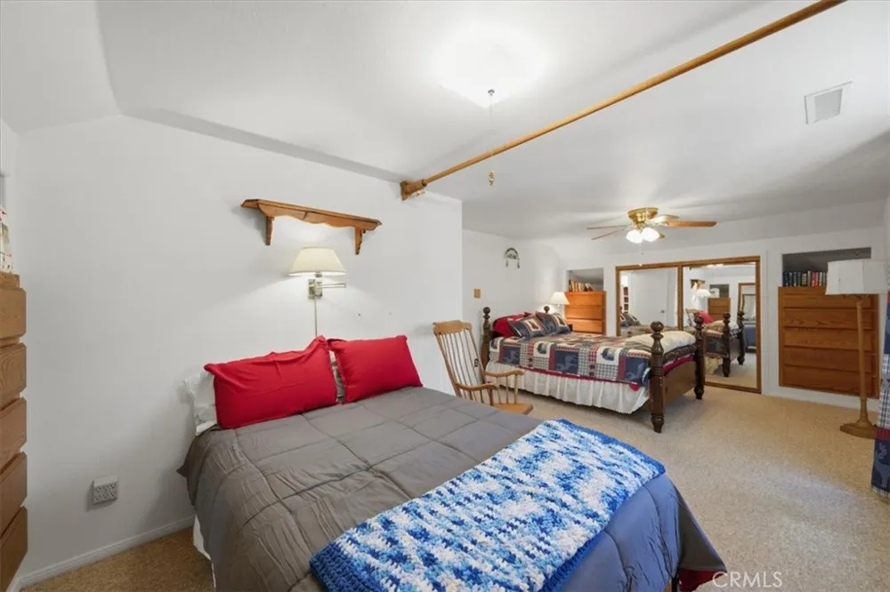 368 Imperial Sugarloaf, CA 92386