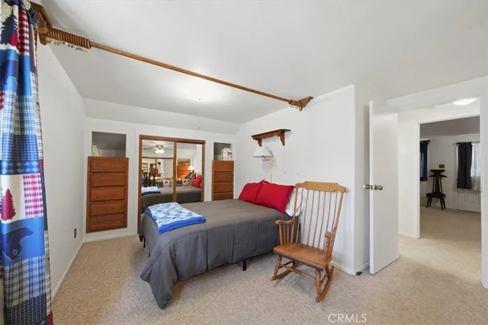 368 Imperial Sugarloaf, CA 92386