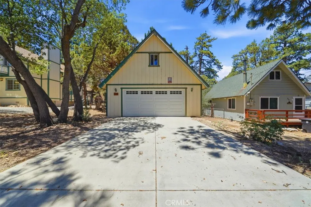 368 Imperial Sugarloaf, CA 92386