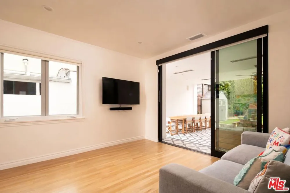 730 Westbourne Drive West Hollywood, CA 90069