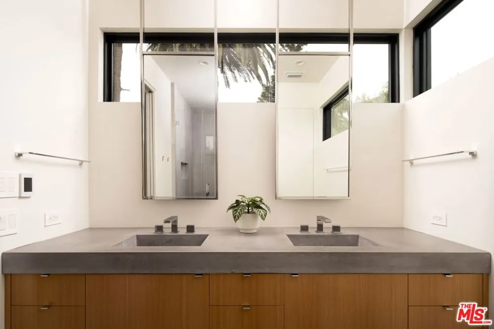 730 Westbourne Drive West Hollywood, CA 90069