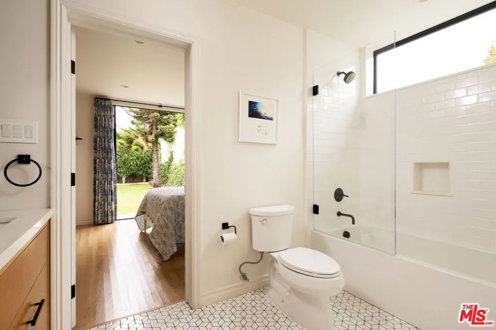 730 Westbourne Drive West Hollywood, CA 90069