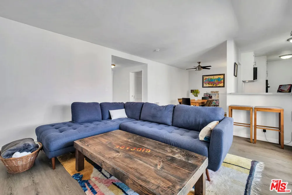 5674 Windsor Way #210 Culver City, CA 90230