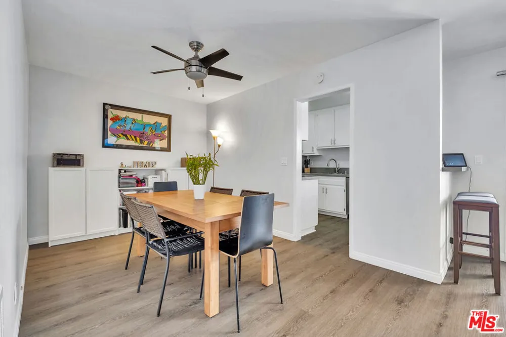 5674 Windsor Way #210 Culver City, CA 90230
